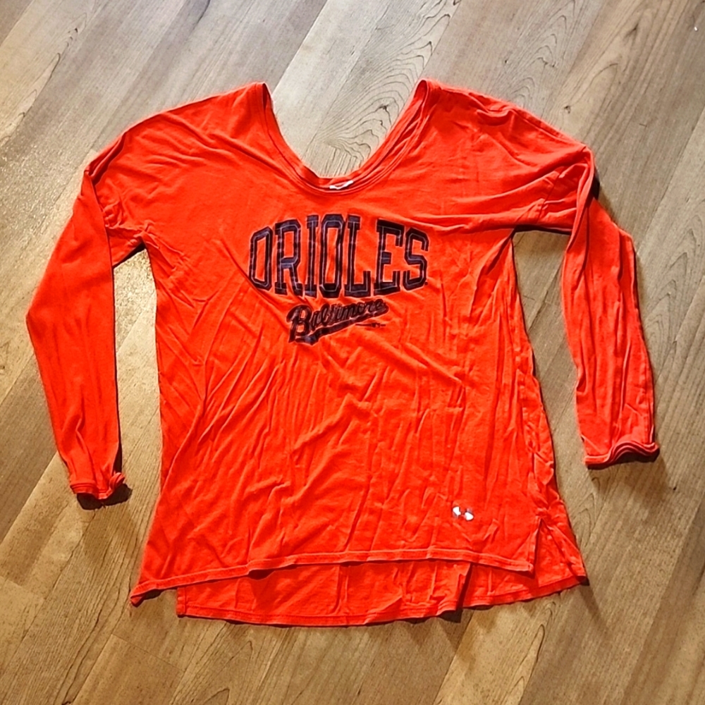 Under Armour Orioles Women's Longsleeve T-Shirt..